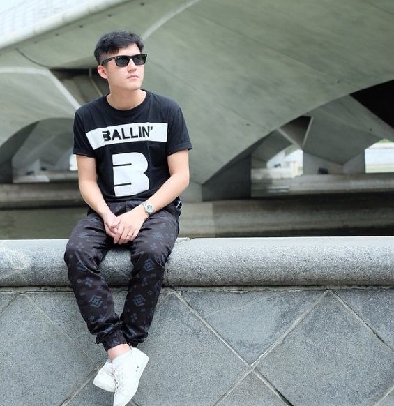 ว้าว  !! "บอย"  พี่ชาย "บี มาติกา"  ยิ่งแก่ ยิ่งแซ่บ !!