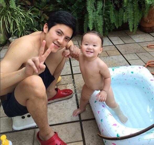 ว้าว  !! "บอย"  พี่ชาย "บี มาติกา"  ยิ่งแก่ ยิ่งแซ่บ !!