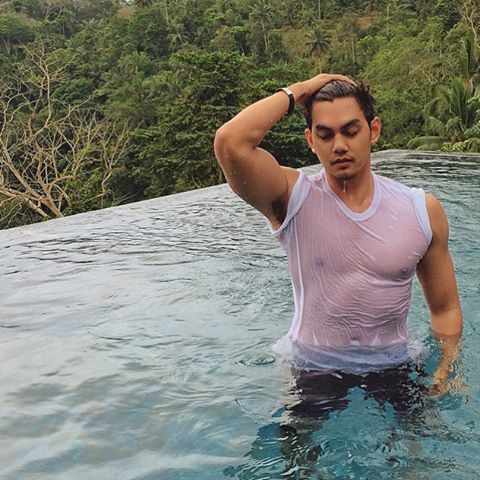 หนุ่มRob Rattapon สูงใหญ่ ล่ำเข้ม