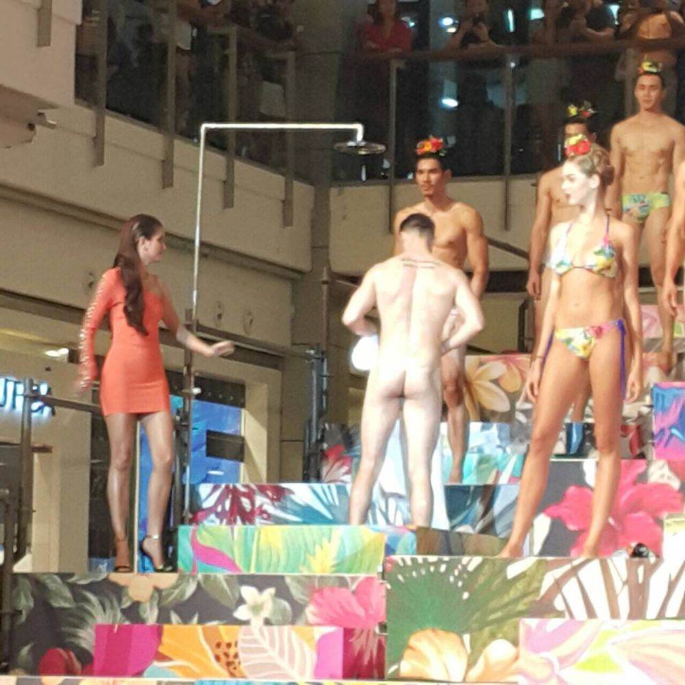 Naked Fashion show ที่สุดแห่งปี 2015