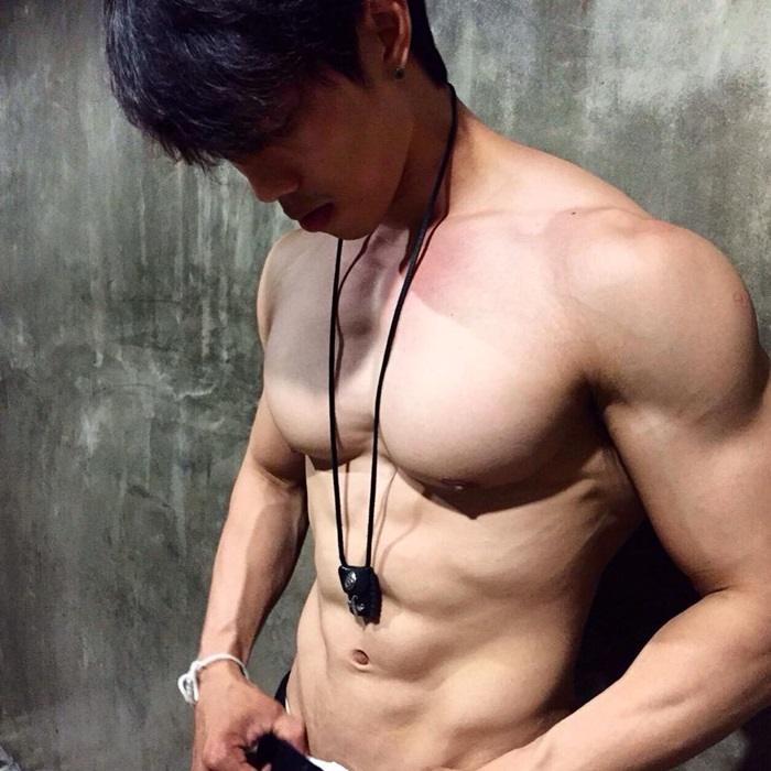 กล้าม นม หน้าอก หน้าท้อง ไรขน ตรองมากก