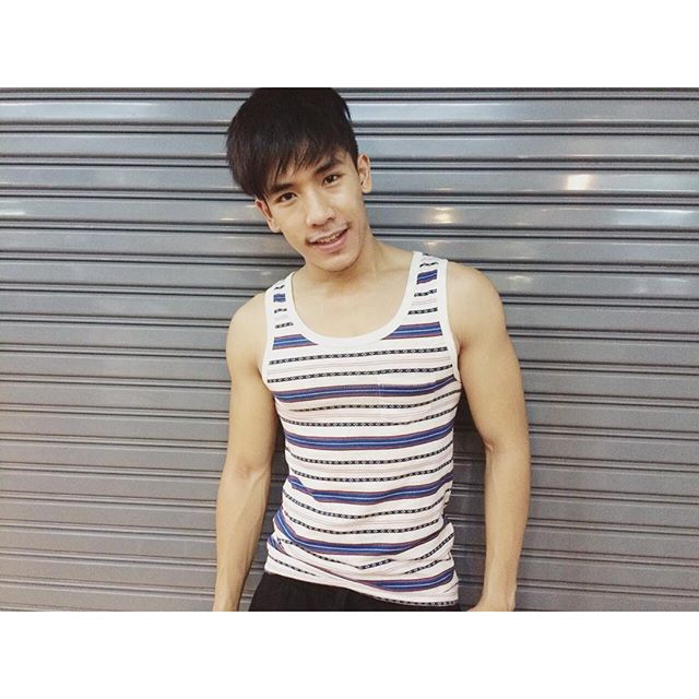 หนุ่มคิว