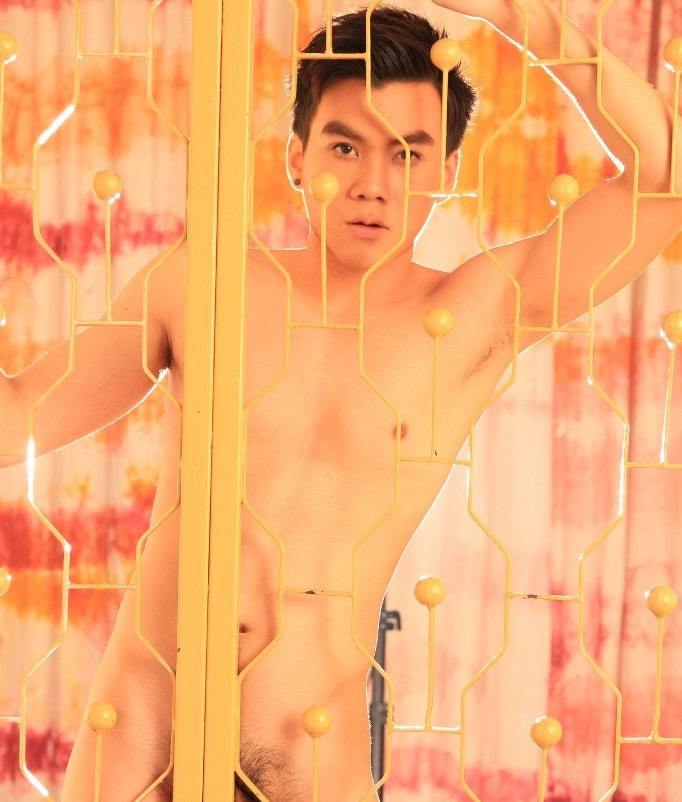 ตาร์-หนุ่มไทยไซส์อลัง