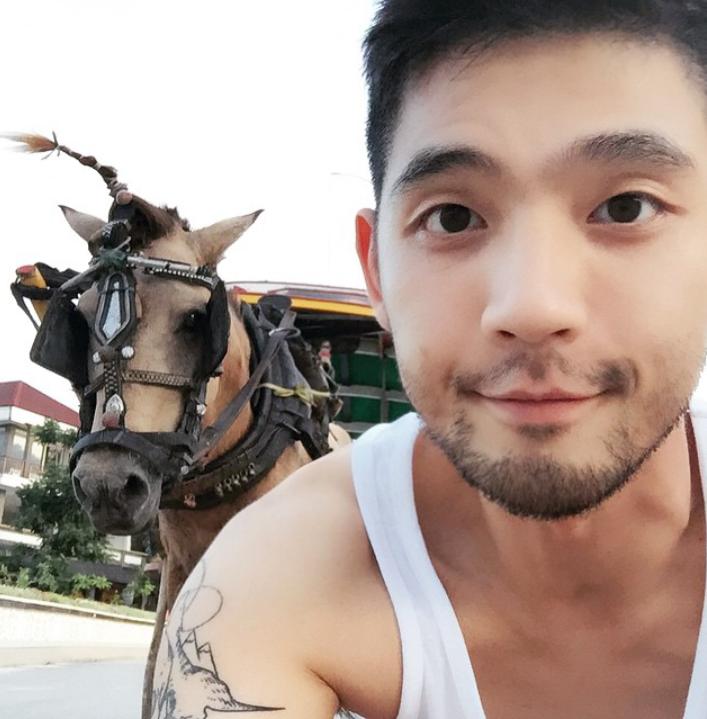 จัดมาเพื่อเลีย