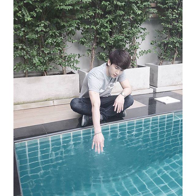 ♥ นักแสดงหนุ่มตี๋หล่อเข้ม ขี้เล่น "อู๋จุน" กร คุณาธิปอภิสิริ แซ่บเวอร์จริงๆ คนนี้