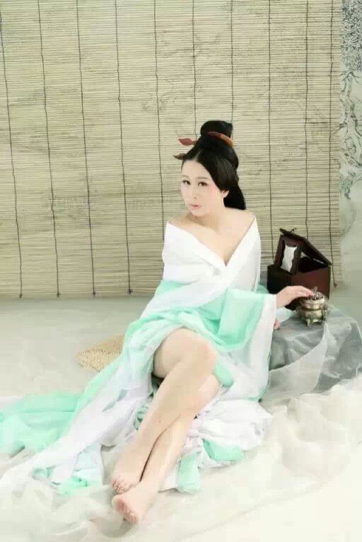 สาวจีนถ่ายแบบ เซ็กซี่ part 179