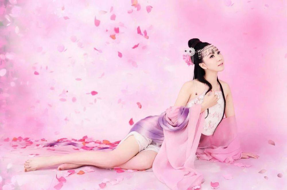 สาวจีนถ่ายแบบ เซ็กซี่ part 179