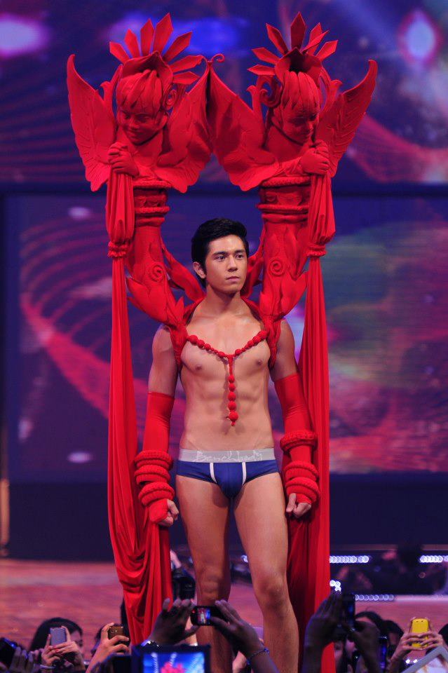 อีกเซ็ตแซ่บๆ ของ Paulo Avelino พระเอกปินส์..สุดแซ่บ!!