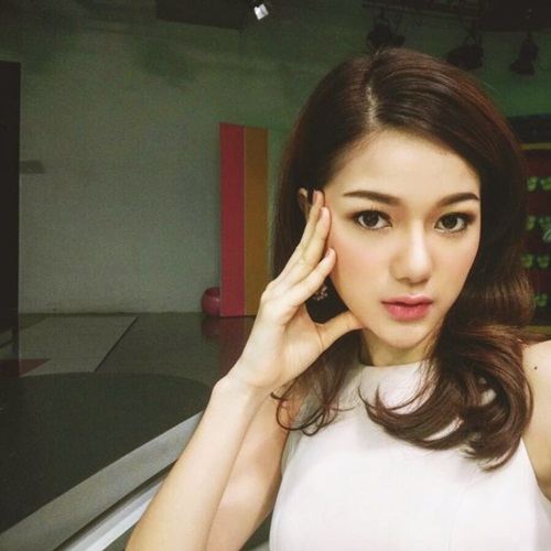 ย้อนวัยใส กวาง The Face เธอสวยทุกแบบจริงๆ