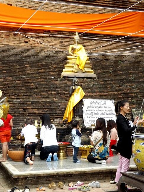 วัดโลกโมฬี