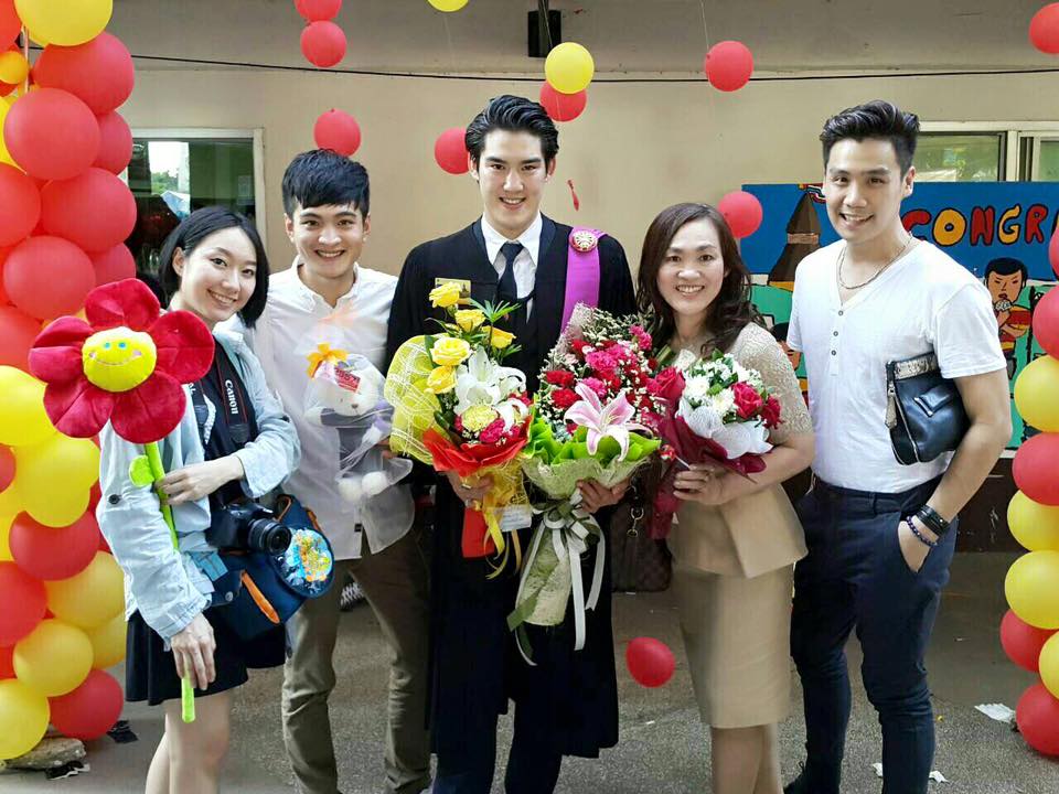 ดีเจอมโบ้ บัณฑิตใหม่จากรั้วธรรมศาสตร์