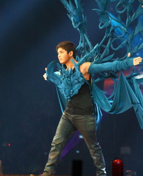 โคโค่ มาร์ติน &hearts; พระเอกปินส์หล่อแซ่บ ที่ดังมาจากหนังเกย์