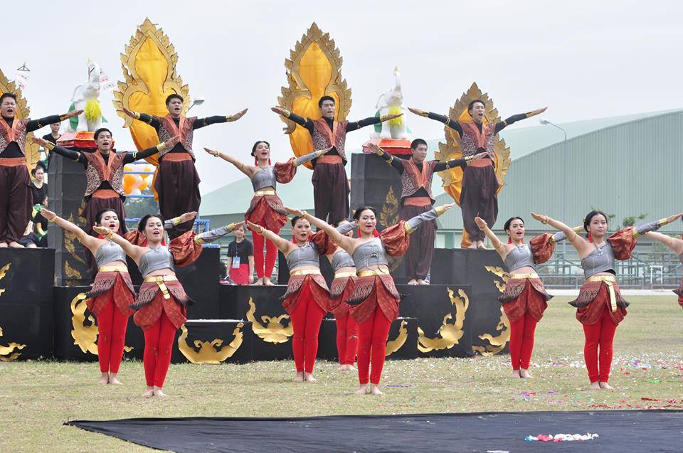 ผู้นำเชียร์ สำนักวิชา วิทยาศาสตร์สุขภาพ มรชร