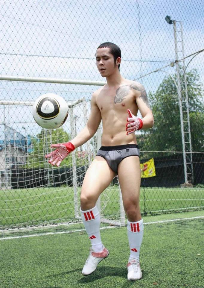 เตะบอลกันเถอะ>>>