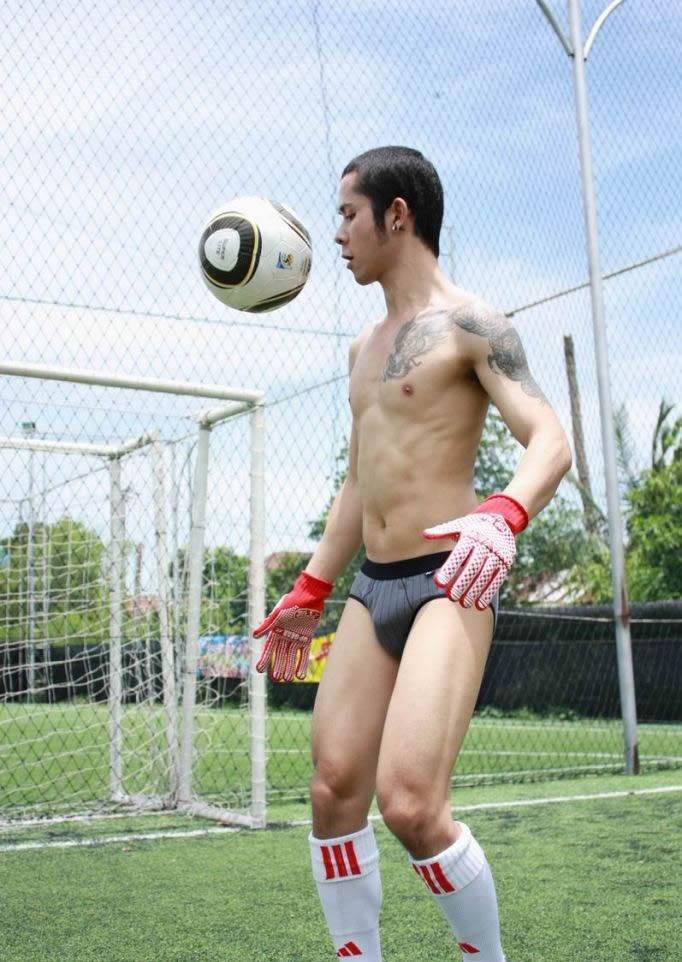 เตะบอลกันเถอะ>>>