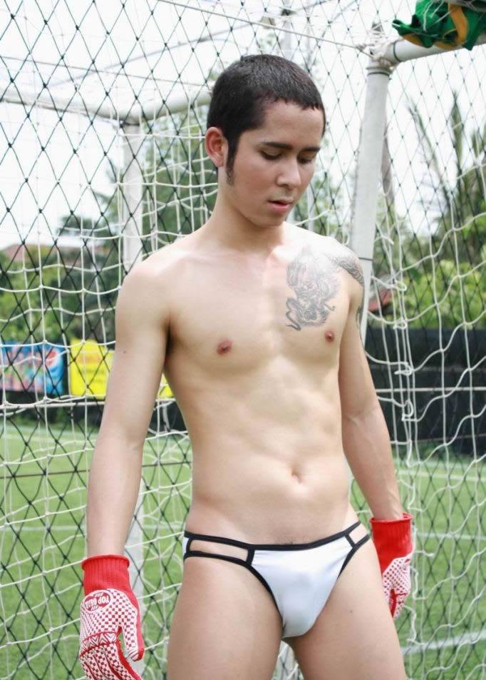 เตะบอลกันเถอะ>>>
