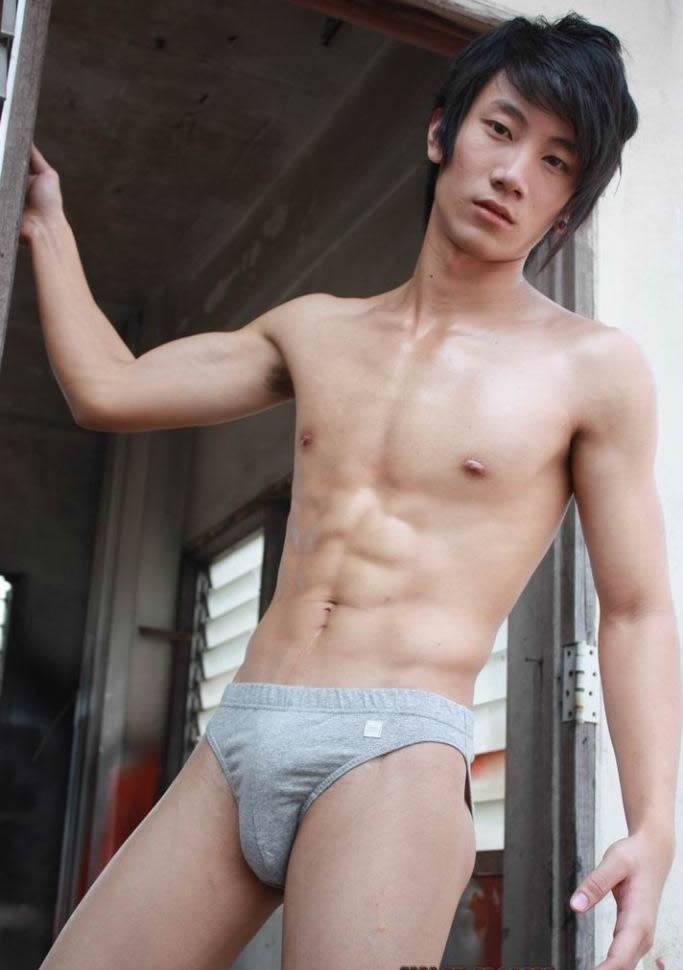 นายเกิน หนุ่มตี๋มาดเซอร์ไซส์อลัง