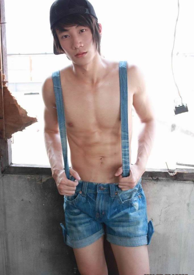 นายเกิน หนุ่มตี๋มาดเซอร์ไซส์อลัง