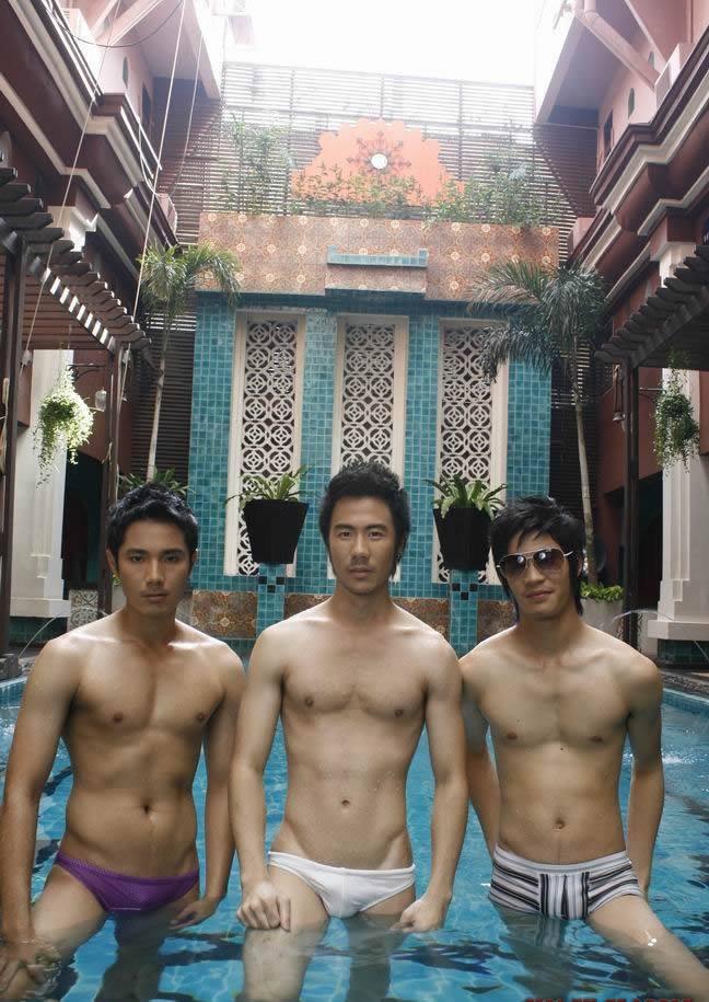 3หนุ่ม 3มุม
