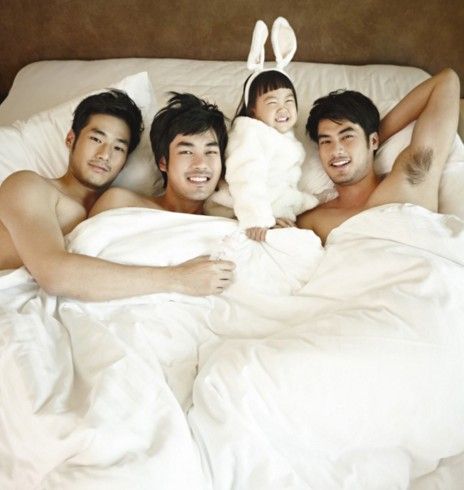 หล่อ 3 หนุ่ม 3 มุม