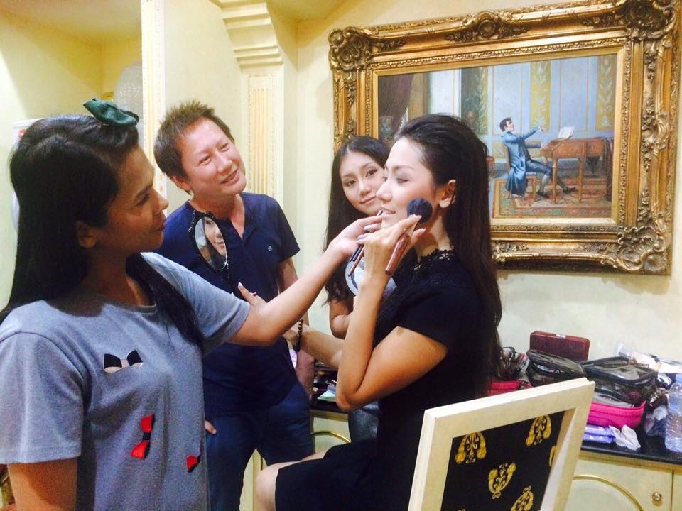 บรรยากาศการเทรนด์ Missuniverse Mayanmar 2015 และ 2016 ที่บ้านคุณณวัฒน์ อิสสระไกรศีล