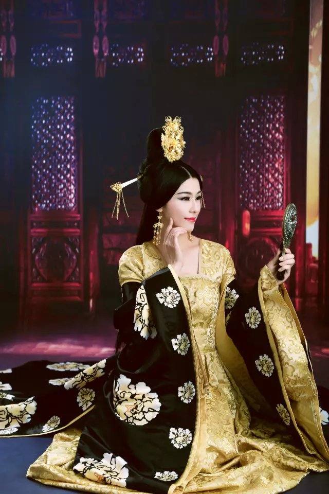 สาวจีนถ่ายแบบ เซ็กซี่ part 182