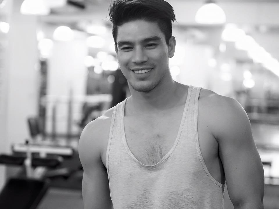ล่ำแน่นแฟนใคร เลียๆ