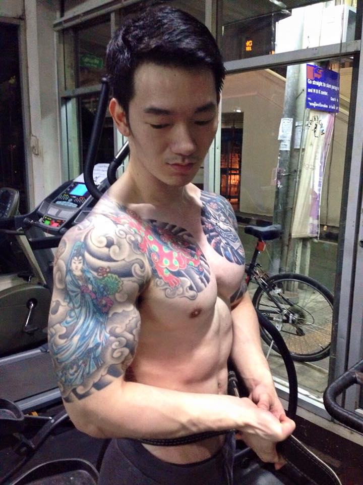 ล่ำแน่นแฟนใคร เลียๆ