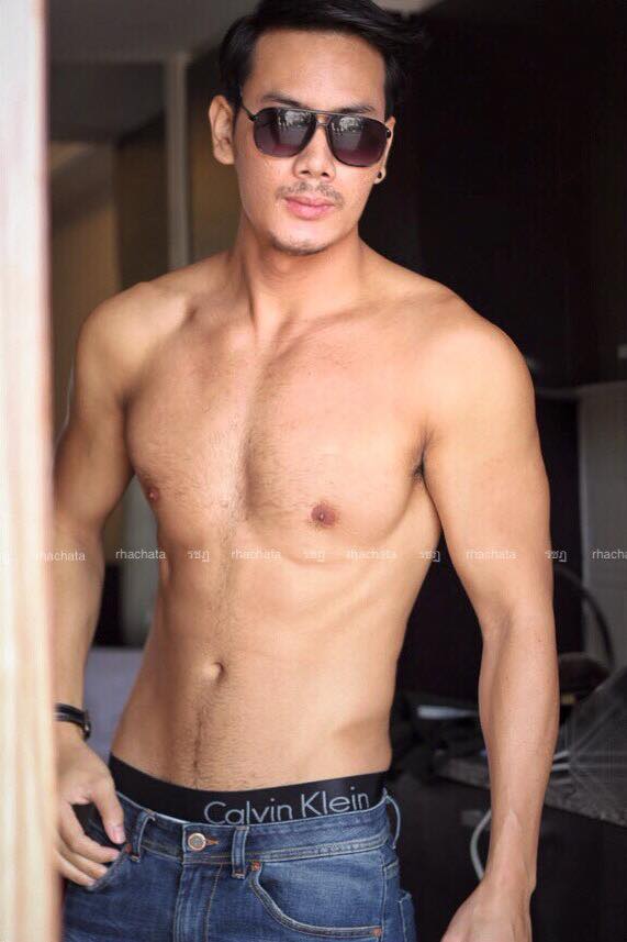 ล่ำแน่นแฟนใคร เลียๆ
