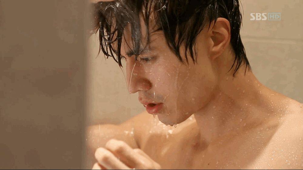 Lee Dong Wook  ลีดองวุค