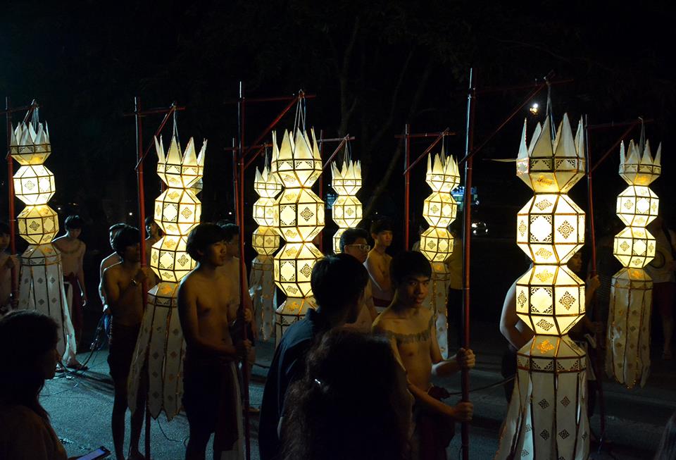 ขบวนแห่โคมยี่เป็ง ครั้งที่ 24 สวยงามอลังการ