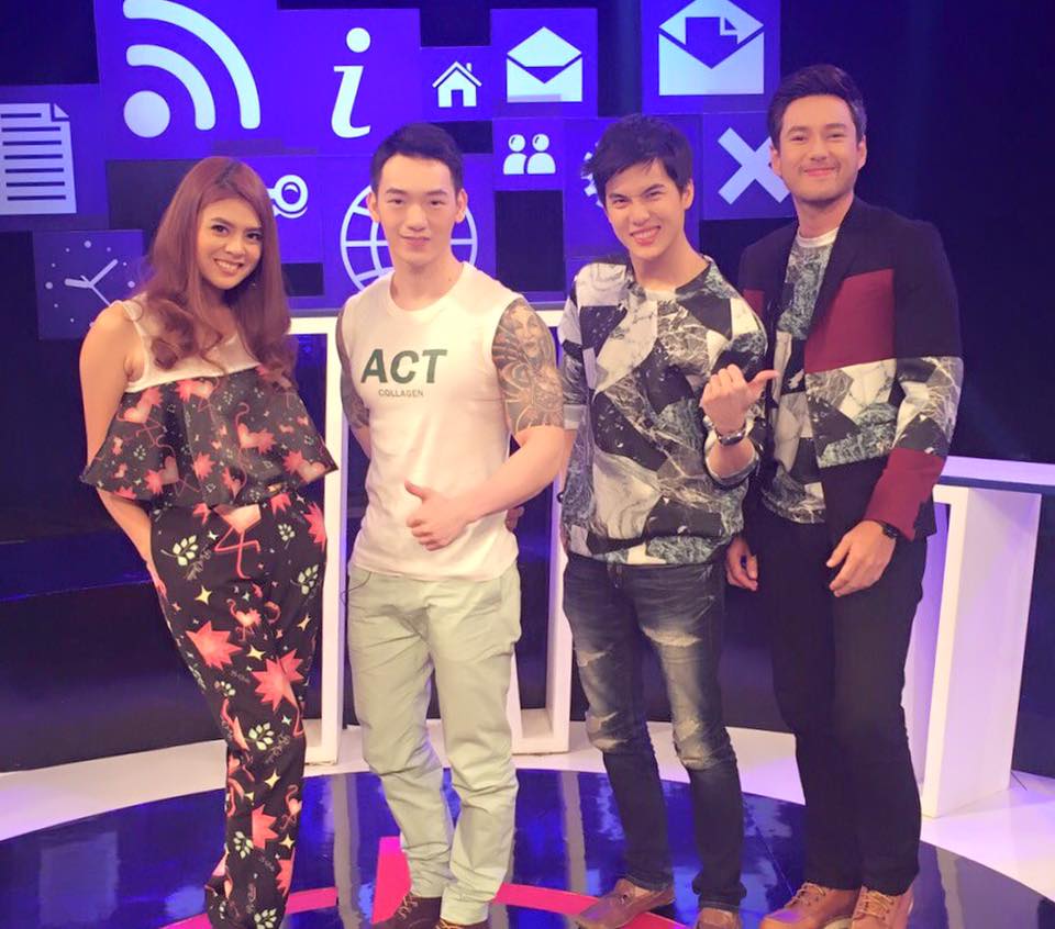 อวดแบบนี้ เลียซิแจ๊ะ