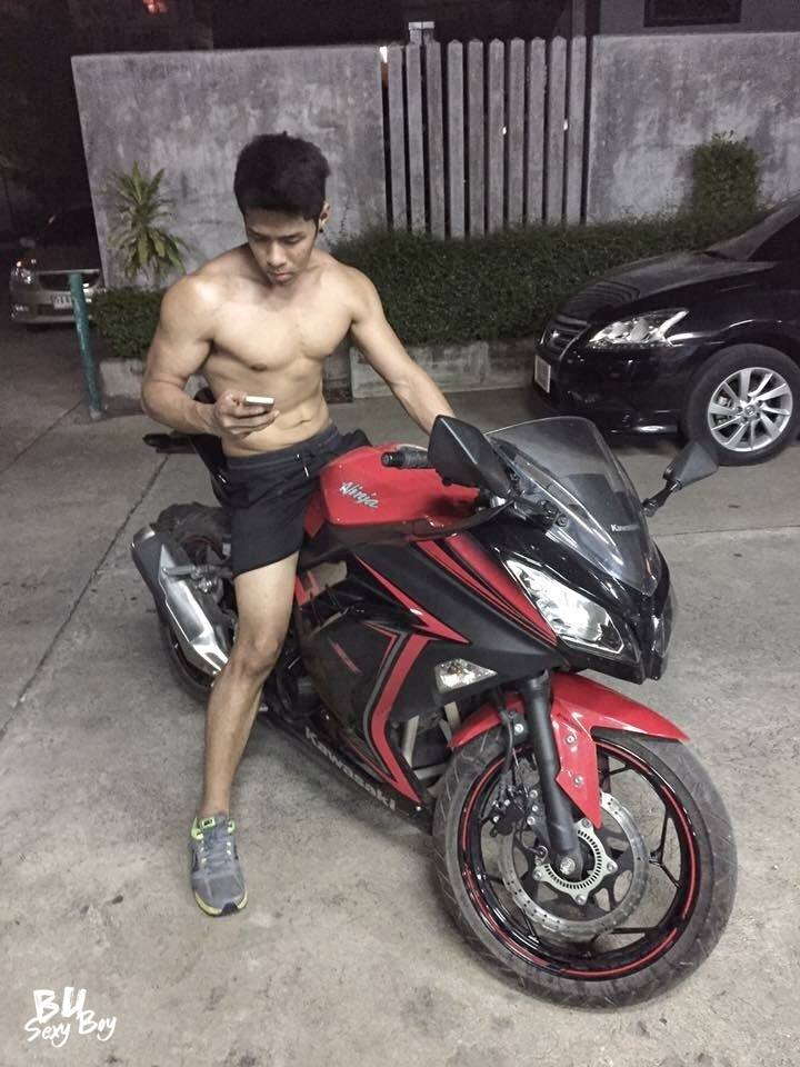 อวดแบบนี้ เลียซิแจ๊ะ