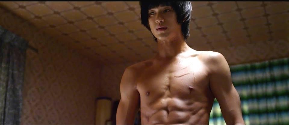 บ้ากล้าม นม และวงแขน