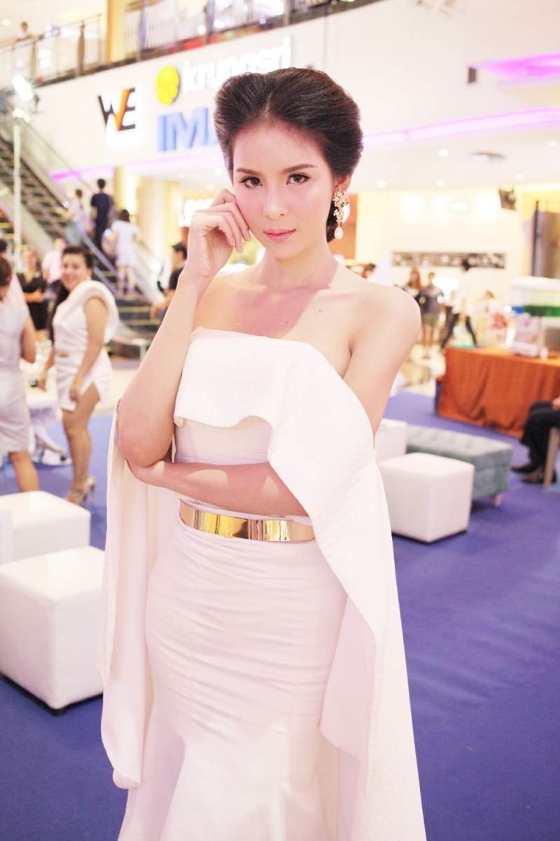 สาวเอเม่