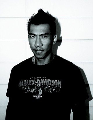 "ซุปเปอร์บอล"ภราดร ศรีชาพันธุ์ (ภาพเก่าย้อนไปเมื่อ 10 กว่าปีที่แล้ว)