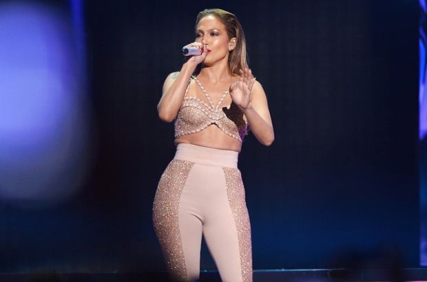 อันดับ 7 Jennifer Lopez รายได้: 28.5 ล้านเหรียญดอลลาร์สหรัฐ (1พันล้านบาท)