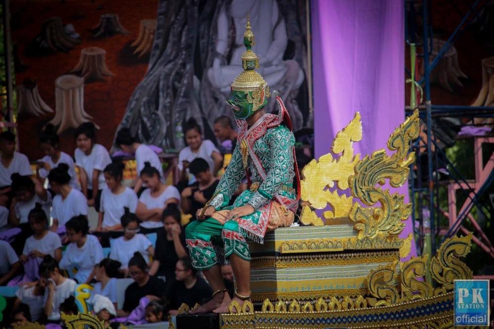 สุดอลังการ!!พาเหรดโรงเรียนชายล้วนชื่อดังย่านเอกมัย!!เท่ๆทั้งนั้น