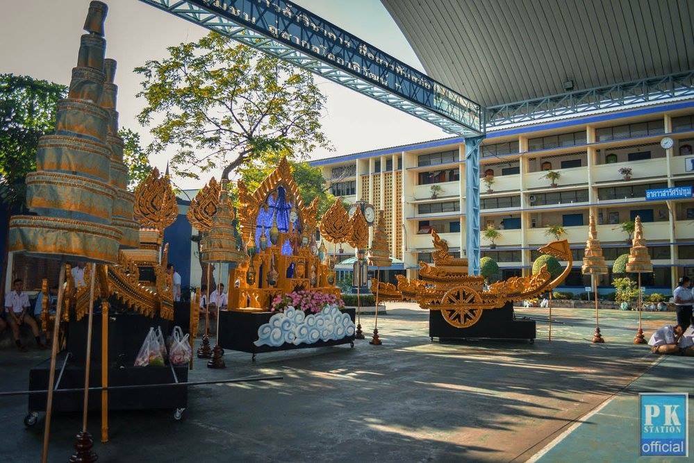 สุดอลังการ!!พาเหรดโรงเรียนชายล้วนชื่อดังย่านเอกมัย!!เท่ๆทั้งนั้น