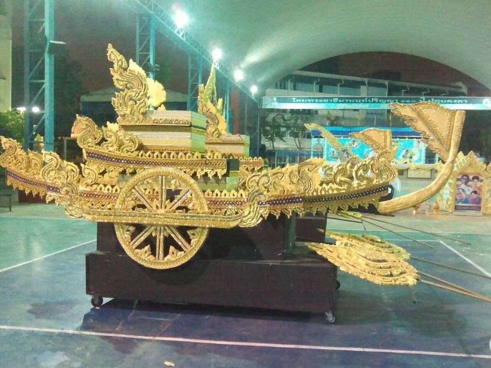 สุดอลังการ!!พาเหรดโรงเรียนชายล้วนชื่อดังย่านเอกมัย!!เท่ๆทั้งนั้น