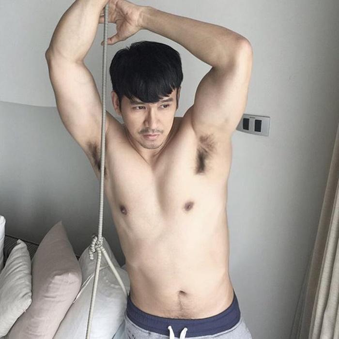 หนุ่มแซ่บน่าเลีย02