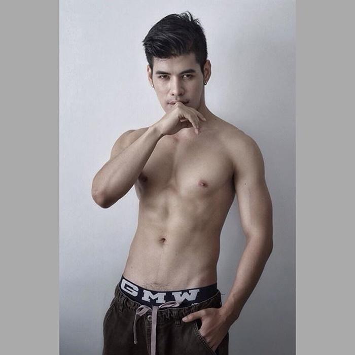หนุ่มแซ่บน่าเลีย02