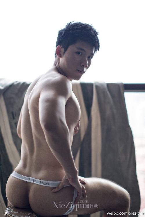 ถอดโชว์เรือนร่าง 978