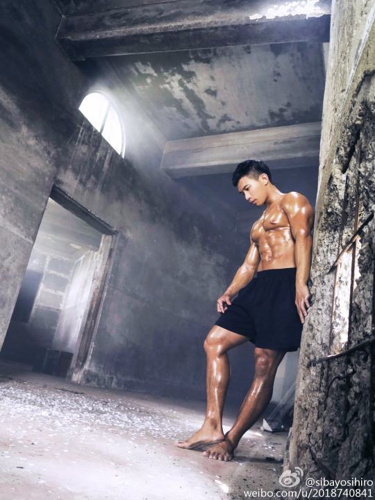 ถอดโชว์เรือนร่าง 979 - save your life