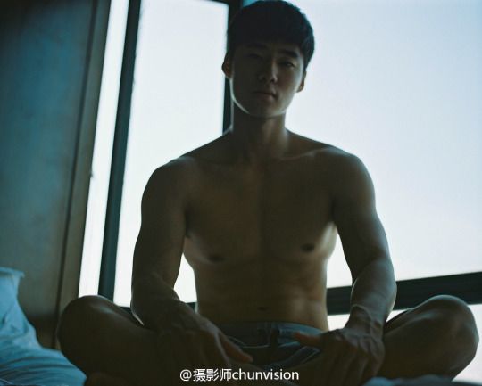 ถอดโชว์เรือนร่าง 980 - I Can't Be Myself