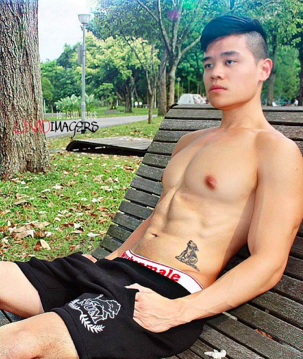 ถอดโชว์เรือนร่าง 980 - I Can't Be Myself