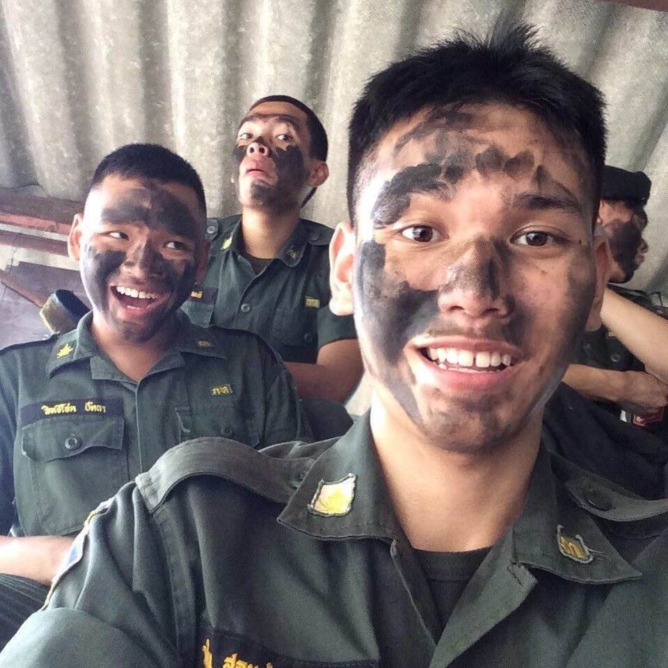 Cute boy หนุ่มน่ารักโรงเรียนราชดำริ