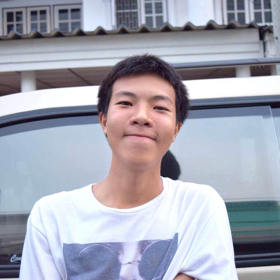 Cute boy หนุ่มน่ารักโรงเรียนราชดำริ