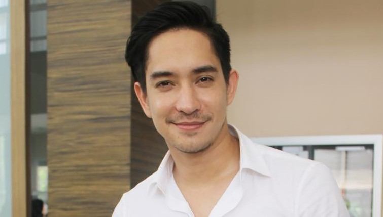 หลุยส์ สก็อต ....แมนๆ  เทห์ๆ