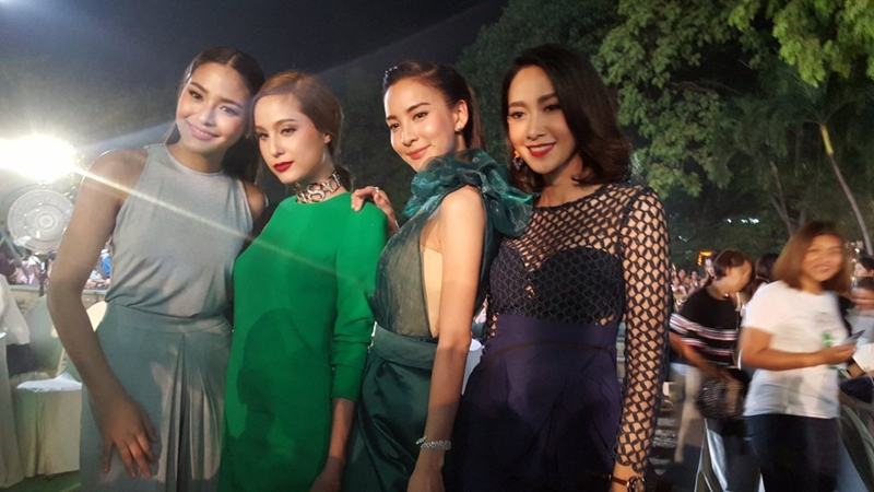 ขวัญ อุษามณี สวย แซ่บ เป๊ะเว่อร์ @งานไทยรัฐ 66 ปี